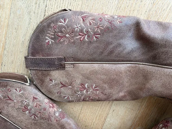 Ariat Boots Women’s Western - Image 2