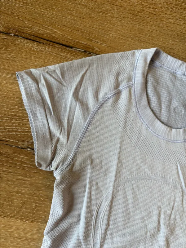 Lululemon Swiftly Tech Short Sleeve - Image 3