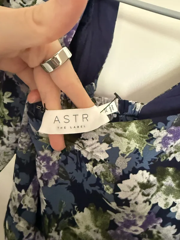 ASTR The Label Midi Dress Floral - Image 7