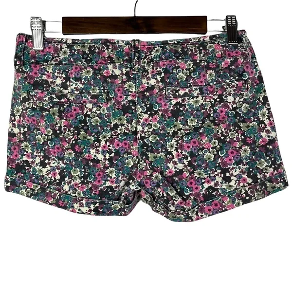 American‎ Eagle AEO Blue & Pink Midi Floral Chino Shorts 0 - Image 2