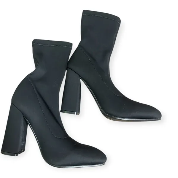 Nasty Gal Chic Black Pointed Toe Boots - Image 4
