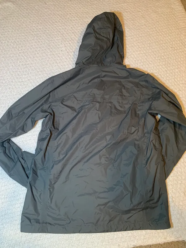 Columbia Omni-Tech Grey Raincoat Size Medium Like New - Image 2