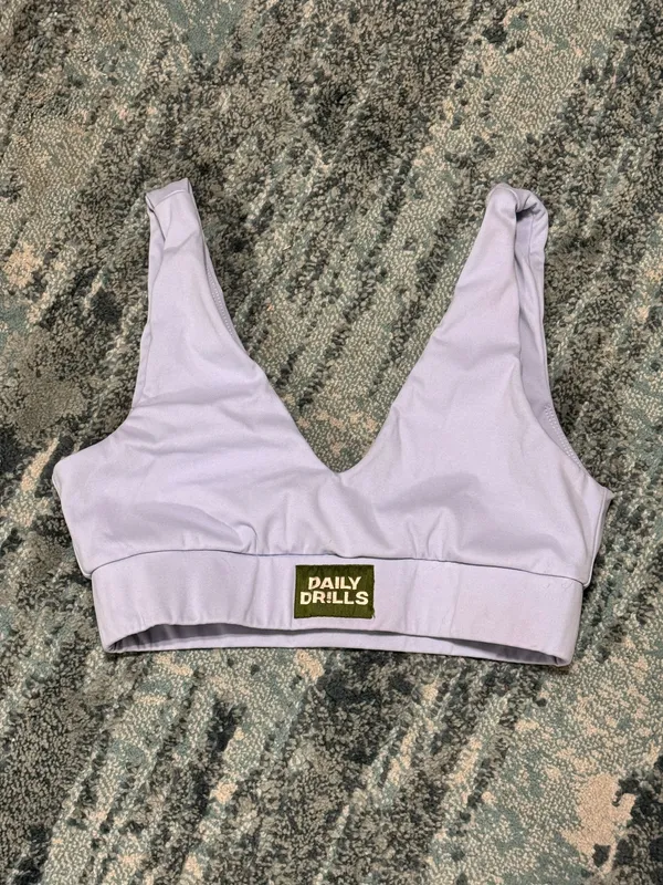 Daily Drills Go! V-Neck Sports Bra Mist Small - Image 2