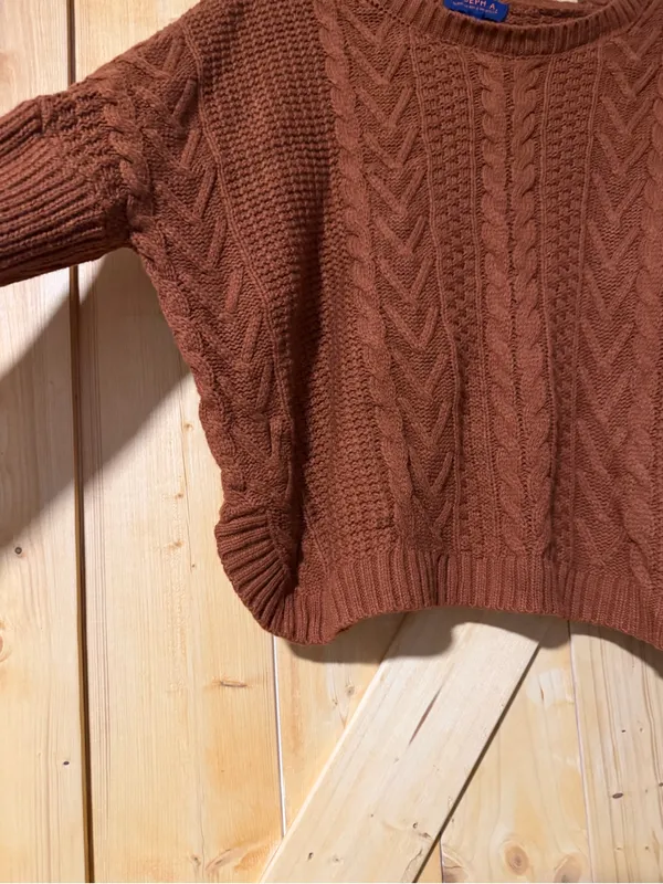 Joseph A. Rust Brown Cable Knit Cropped Sweater Size L - Image 4