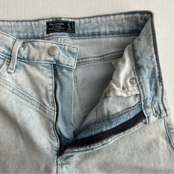 Abercrombie & Fitch Women's Light Wash Simone High Rise Ankle Jean‎ 4S - Image 11