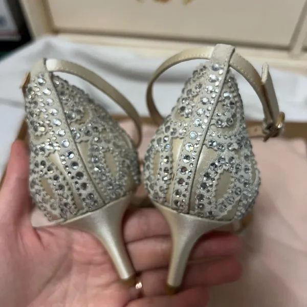 Badgley Mischka Gillian embellished jeweled sandals bridal - Image 8
