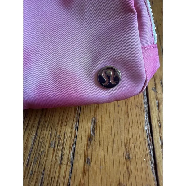 Lululemon Everywhere Belt Bag O/S Pink Tie Dye Nylon Crossbody Fanny Pack Zip - Image 2