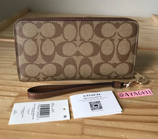 Coach Wallet - Image 2