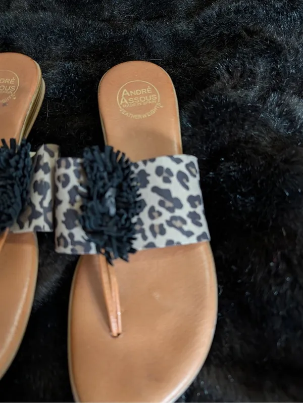 Andre Assous Womens Multi Thong Flat Sandals Size 10 Novalee shoes - Image 4