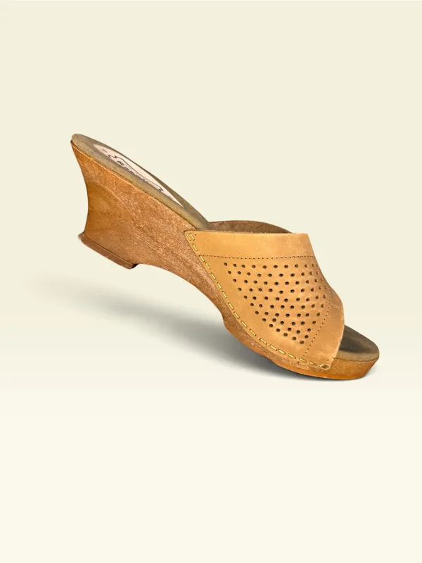 Vintage Rapallo Brown Perforated Leather Mule Heels Made in Italy Size 8/39 - Image 3