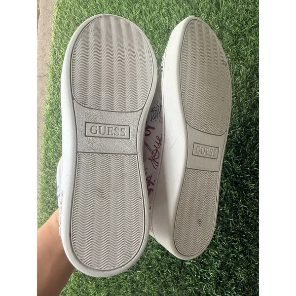GUESS White Sneakers with Multicolor Graffiti Accents Women Size 6.5 - Image 5