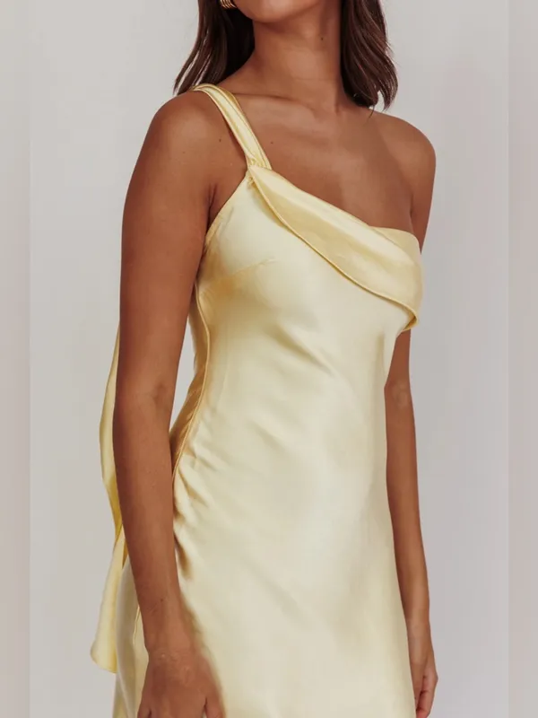 Selfie Leslie One-Shoulder Satin Slip Dress in Pale Yellow - Image 3