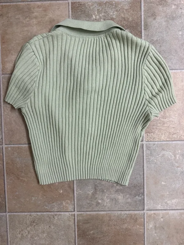 Brandy Melville Light Sage Ribbed Short-Sleeve Sweater - Image 2