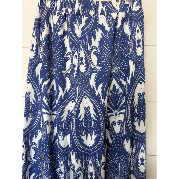Shall We Women’s Large Blue White Patterned Wide Leg Pants Pull On - Image 3