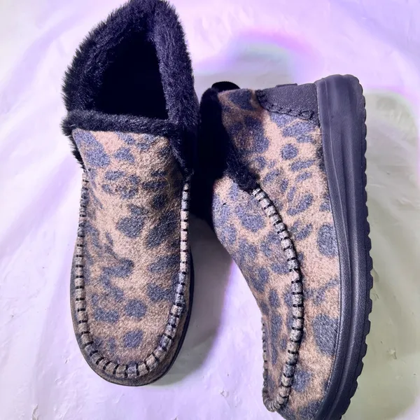 Hey Dude Leopard Print Slip-On Slipper in Brown and Black - Image 7