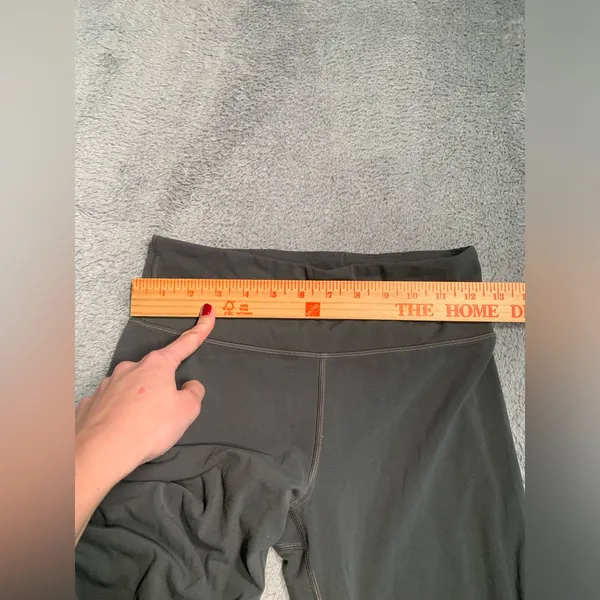 Athleta elation straight leg 2.0 Gray Yoga Pants small - Image 4