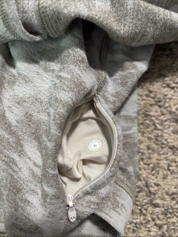 Lululemon It’s Rulu Run Pullover size 6 - Image 2