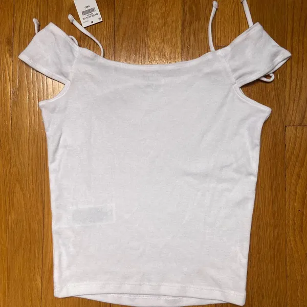 Hollister Off the Shoulder White Tie Top - Image 3