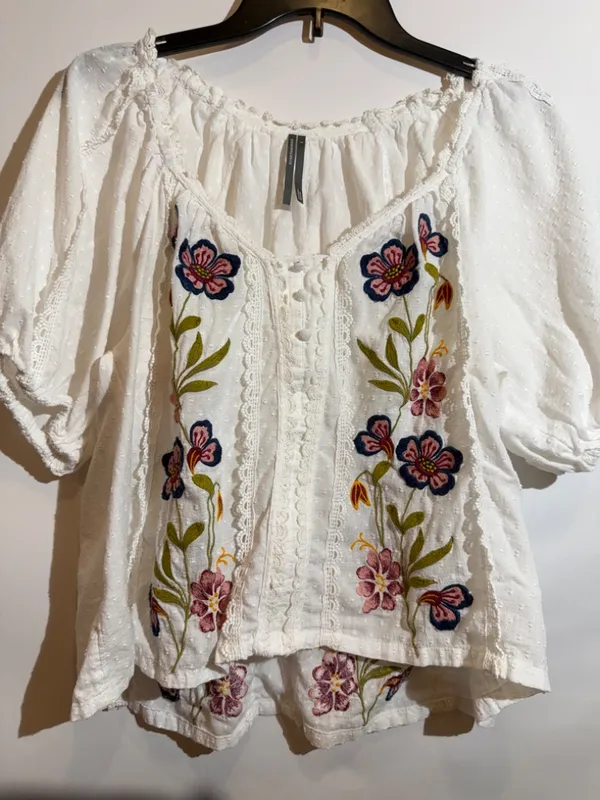 Anthropologie Embroidered Puff Sleeve Swing Floral Blouse Boho Cotton Top Size M - Image 10
