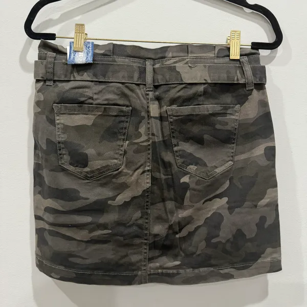 Blue Spice Camo Mini Skirt Size 7 NWT - Image 3