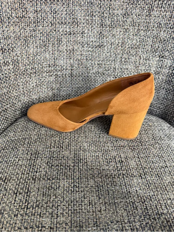 Franco Sarto Suede Block Heel Pump Size 8.5 in Saddle Brown Suede - Image 5