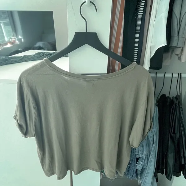 H&M Olive Green Cropped T-shirt - Image 2