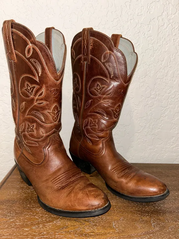 Ariat Heritage-R Toe Floral Stitch Western Leather Boot Shoes Size 5.5 - Image 2