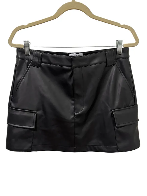 NEW Steve Madden Black Leather Utility Skirt M Vegan - Image 2