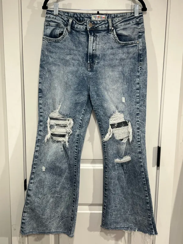Risen hight rise Acid wash cropped flare Jeans - Image 3
