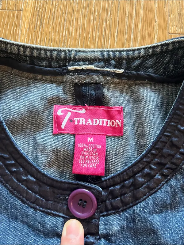 Tradition Dark Blue Denim Sleeveless Vest with Purple Buttons new with tag - Image 7