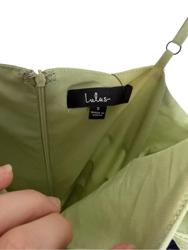 🌿✨ Lulu’s Sage Green Ruffle Tiered Chiffon Mini Dress Size‎ Small S ✨🌿 - Image 4