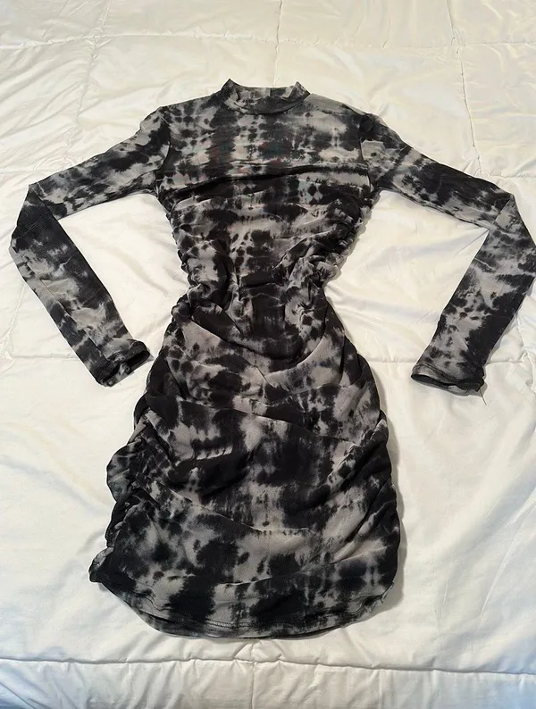 Black Dress - Image 2