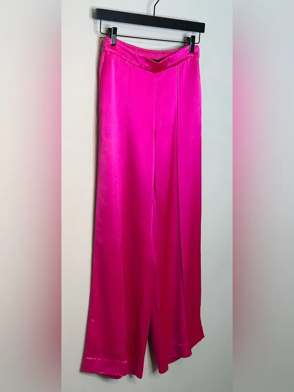 Retrofête Kasha Neon Pink Satin Wide Leg Pant - Image 6