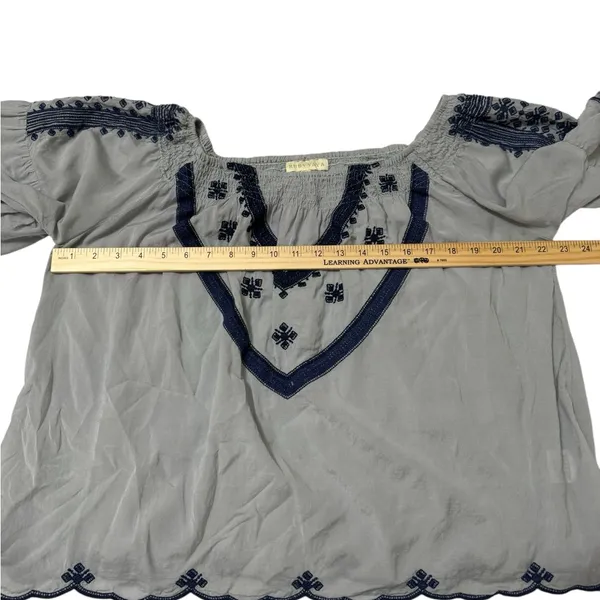 Bohemian Embroidered Peasant Blouse Gray Size L - Image 9