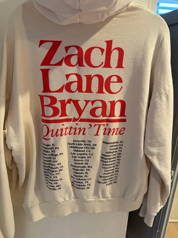 This is a Zach Bryan Quittin' Time Tour cream hoodie - size Small! - Image 3