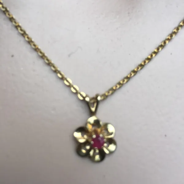Vintage flower pendant necklace - Image 2