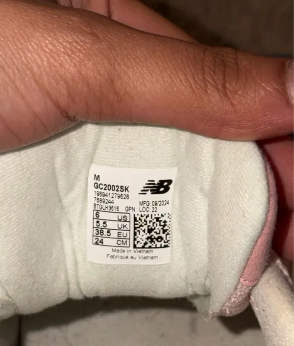 New Balance pink 2002s - Image 5