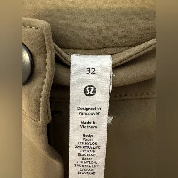 Lululemon City Sleek Slim-Fit 5 Pocket High-Rise Pant Size‎ 32 - Image 3