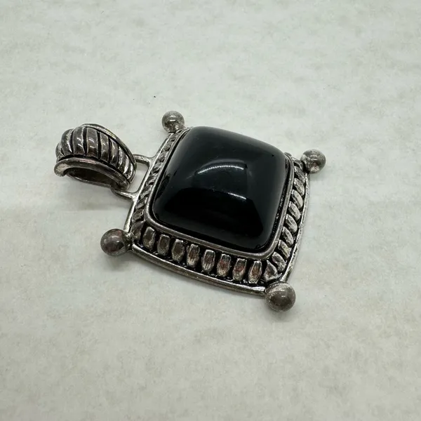 Vintage Premier Designs Silver Tone Black Stone Pendant Chain Necklace Stamped - Image 6
