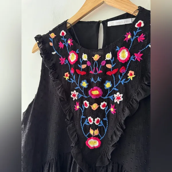 Zara Blouse Embroidered Boho Swiss Dot Sleeveless Ruffle Top Blouse Small‎ Black - Image 3