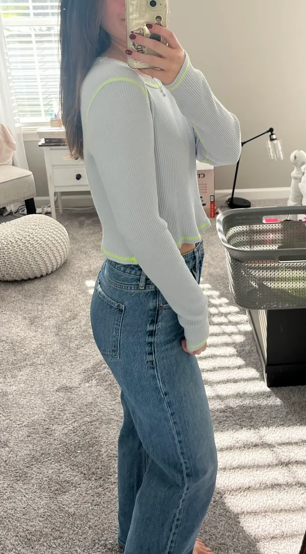 Wild Fable Cropped Long Sleeve - Image 3