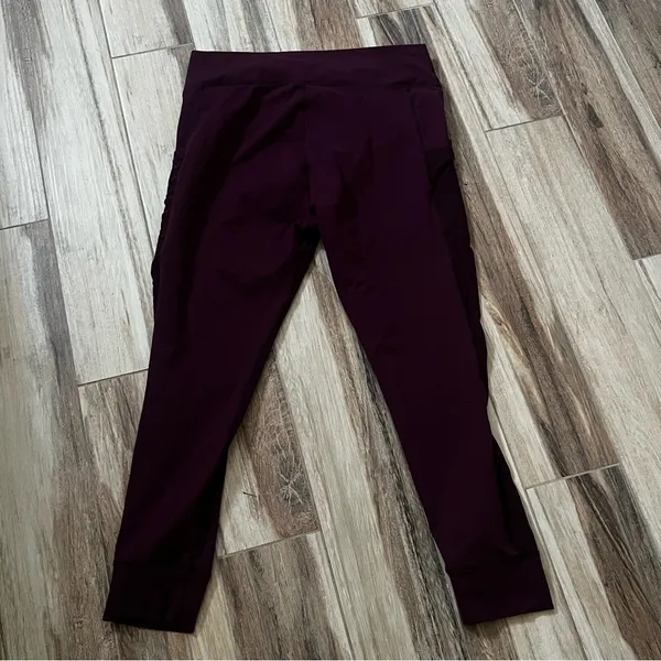Fabletics burgundy leggings - Image 3