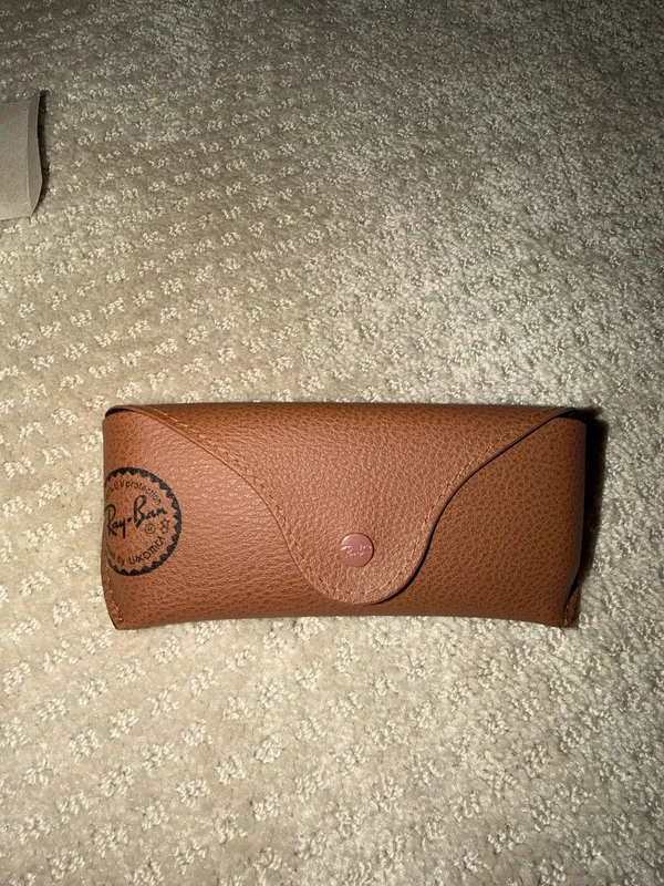 Ray-Ban Sunglasses - Image 9