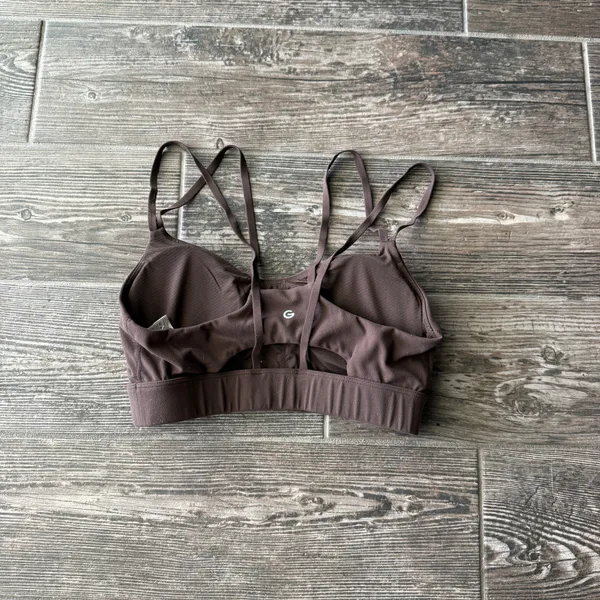 SheIn Glowmode FeatherFit Double-Strap Heart-Shaped Neck Sports Bra Low Impact Yoga - Image 2