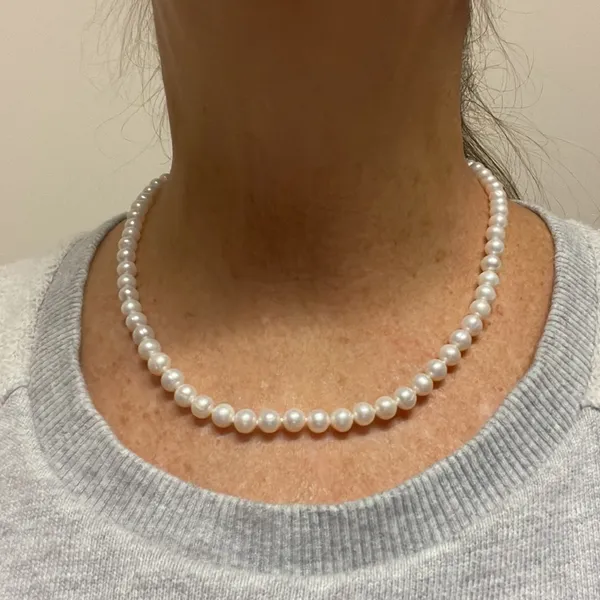 NWOT Pearl Necklace, Bracelet & Earrings Set - Image 10