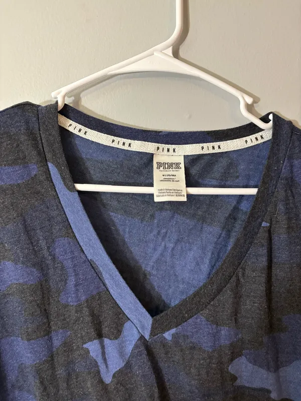 y2k victoria’s secret pink basic tee - Image 2