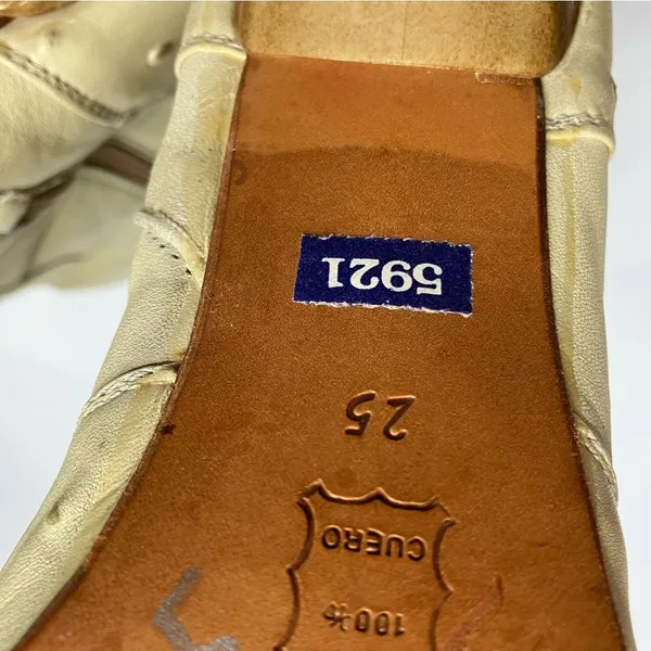 Los Canelos tan leather heeled boots‎ women’s size 25 approximately size 7 - Image 6