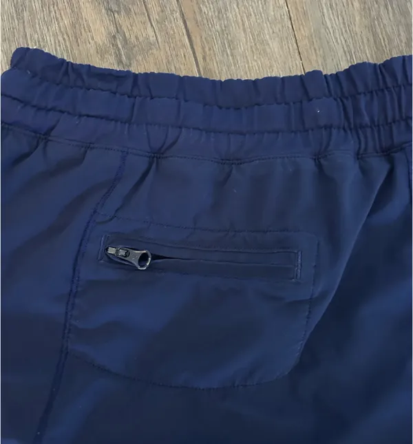 Lululemon Shorts 2.5" - Image 5