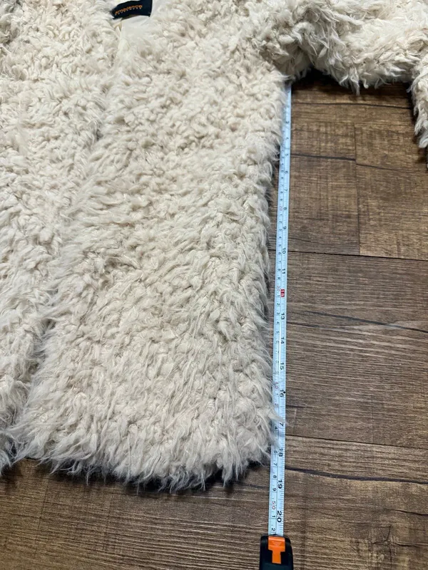 Cream Beige Fluffy Shaggy Open Front Faux Fur Cropped Jacket S - Image 7