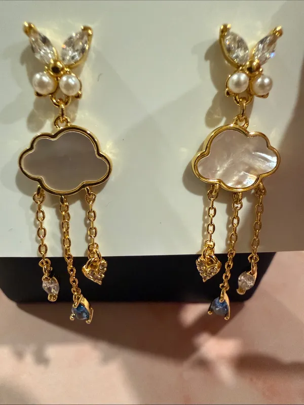 kate spade |♠️| Gold Plated Mother-of-Pearl Cloud Dangle Earrings - Image 4